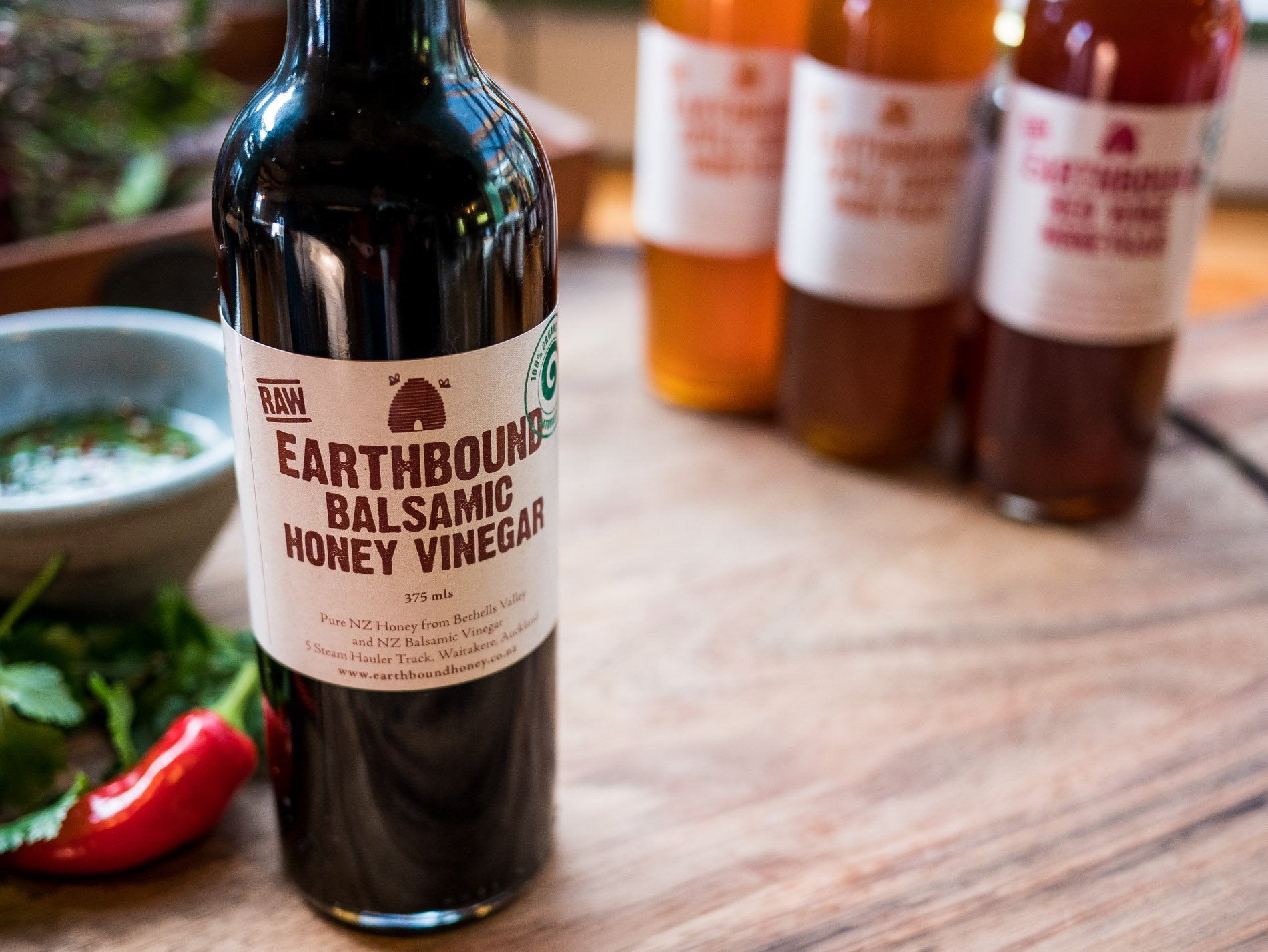Earthbound raw Balsamic Honeygar 250ml